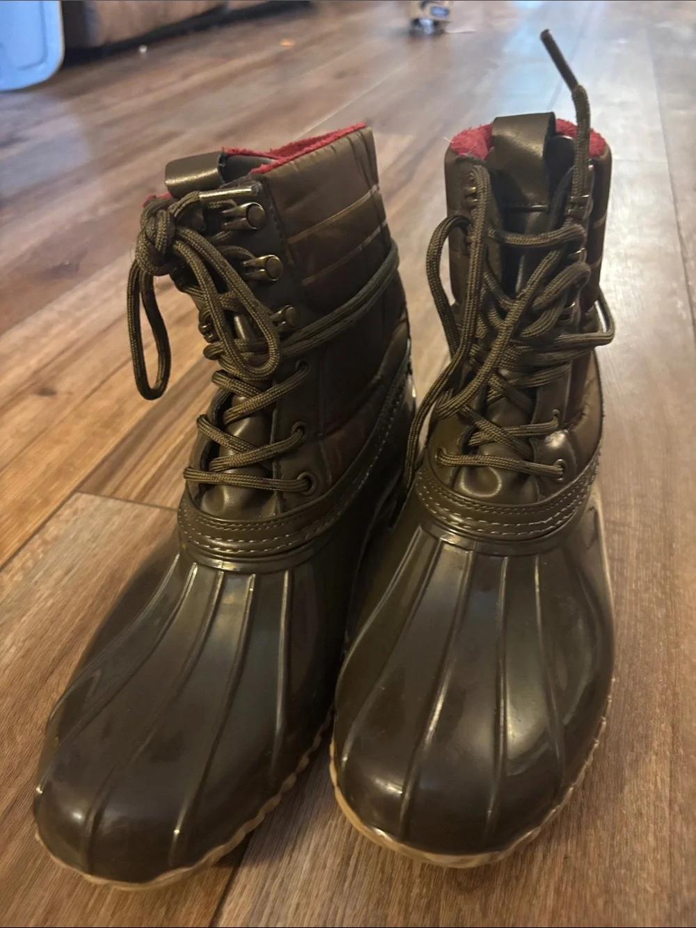 Tommy Hilfiger Women’s Brown Lace-Up Rain & Snow Boots